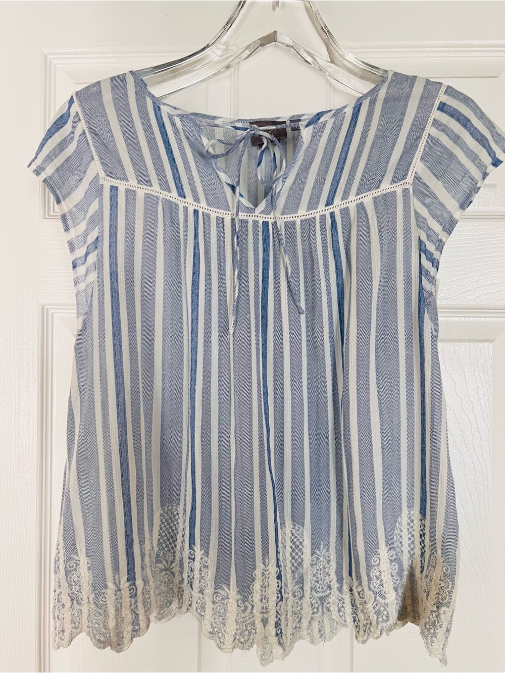 Anthropologie - Vanessa Virginia Blue & White Feminine Lace Details Top - Small